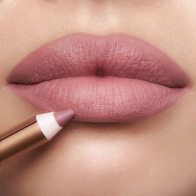 БЕСТСЕЛЕРИ бренду Набори для вуст Charlotte Tilbury PILLOW TALK LIP KIT MAKEUP KIT A Magical Pillow Talk Lipstick and Lip Liner Duo in a Dreamy Shade of Your Choice!